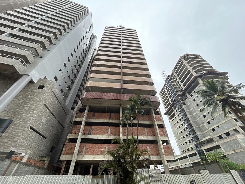 EXCELENTE APARTAMENTO, AMPLO E LAZER COMPLETO — foto 10