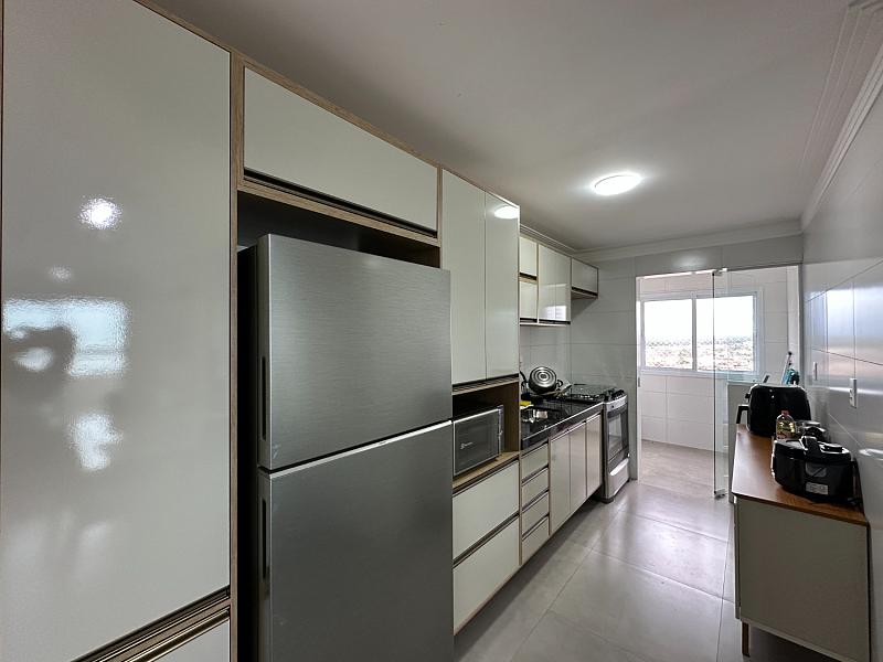 BELÍSSIMO APARTAMENTO, AMPLO E LAZER COMPLETO — foto 11