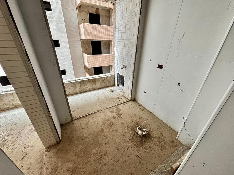 BELÍSSIMO APARTAMENTO, À 50M DO MAR E LAZER COMPLETO — foto 14