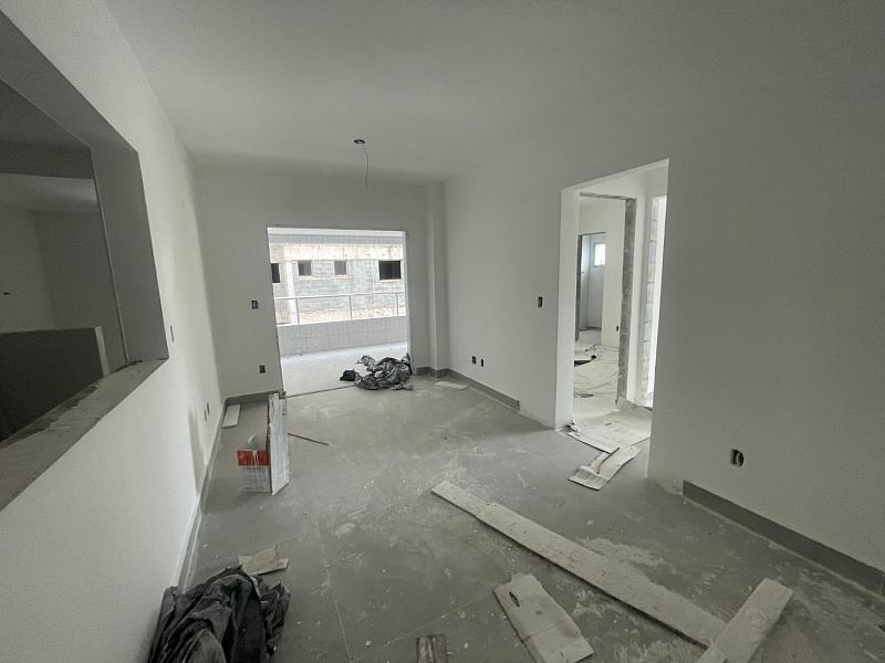 BELÍSSIMO APARTAMENTO, À 80M DO MAR E LAZER COMPLETO — foto 3