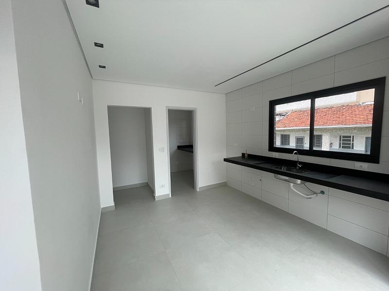 EXCELENTE CASA EM CONDOMÍNIO, FINO ACABAMENTO E À 300M DO MAR — foto 13