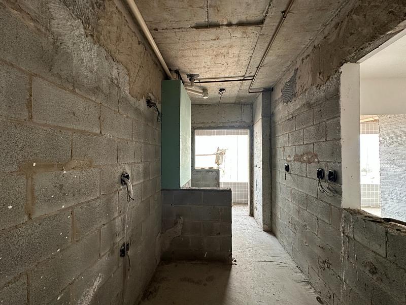 BELÍSSIMO APARTAMENTO, À 50m DO MAR E LAZER COMPLETO — foto 10