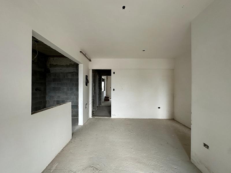 BELÍSSIMO APARTAMENTO, À 50m DO MAR E LAZER COMPLETO — foto 8