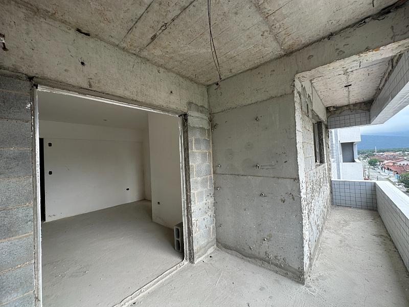 BELÍSSIMO APARTAMENTO, À 50m DO MAR E LAZER COMPLETO — foto 6