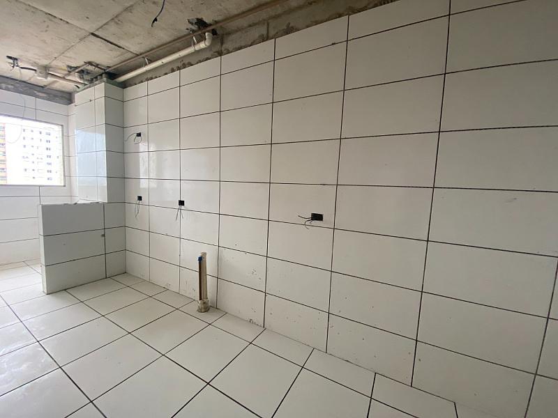 BELISSÍMO APARTAMENTO EM CONSTRUÇÃO, À 100M DO MAR E LAZER COMPLETO — foto 4