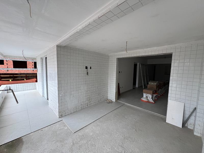 BELÍSSIMO APARTAMENTO, À 150m DO MAR E ESPAÇO DE LAZER — foto 4