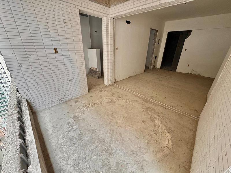 BELÍSSIMO APARTAMENTO, À 50M DO MAR E LAZER COMPLETO — foto 7