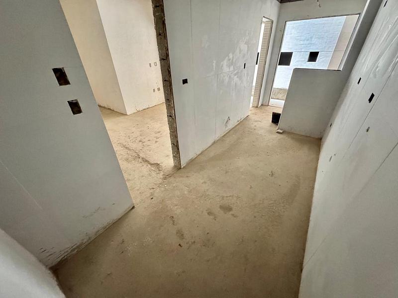 BELÍSSIMO APARTAMENTO, À 50M DO MAR E LAZER COMPLETO — foto 12