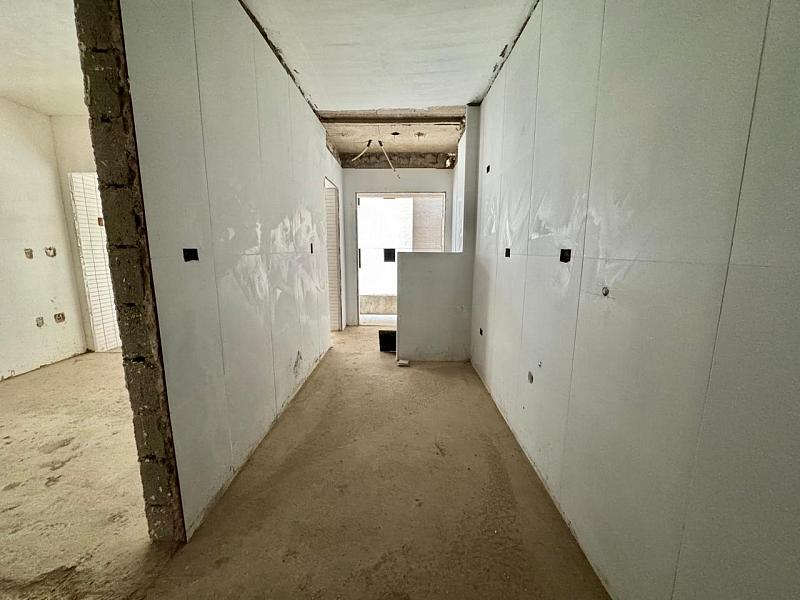 BELÍSSIMO APARTAMENTO, À 50M DO MAR E LAZER COMPLETO — foto 11