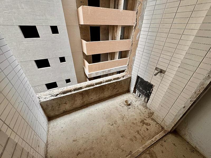 BELÍSSIMO APARTAMENTO, À 50M DO MAR E LAZER COMPLETO — foto 15