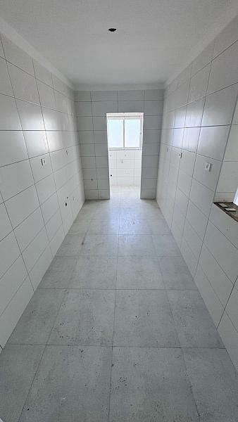 BELÍSSIMO APARTAMENTO NOVO, LAZER COMPLETO E À 100M DO MAR — foto 7