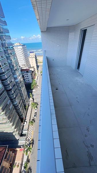 BELÍSSIMO APARTAMENTO NOVO, LAZER COMPLETO E À 100M DO MAR — foto 2