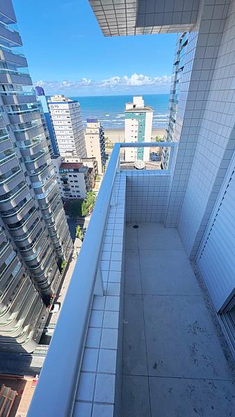 BELÍSSIMO APARTAMENTO NOVO, LAZER COMPLETO E À 100M DO MAR — foto 3