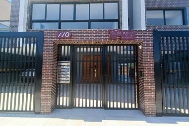 APARTAMENTO 2 DORMITORIOS UM SUITE NO CENTRO