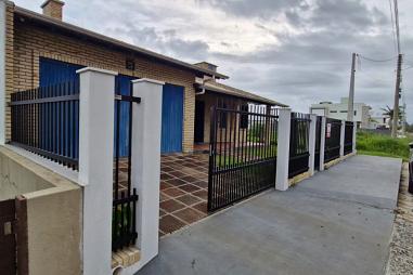 CASA PRAIA BELA TORRES