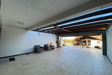 CASA DE DOIS ANDARES NO CENTENÁRIO