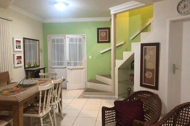 CASA DE ESQUINA ALTO PADRÃO