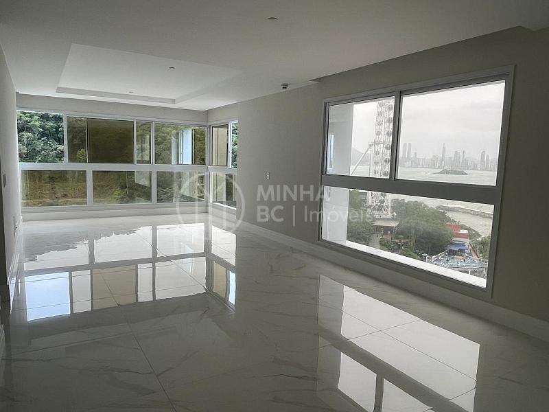 BLUE COAST TOWER - Pioneiros - Balne�rio Cambori�/SC. 1