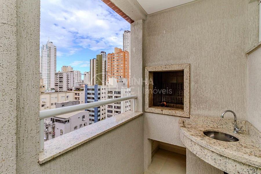 1 Su�te + 2 Demisu�tes | Centro | Balne�rio Cambori� 1