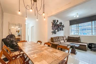 PRAIA MANSA - CAIOBÁ |  QUADRA DO MAR | APTO COM 3 QUARTOS, 1 VAGA E VISTA PARA A PRAIA