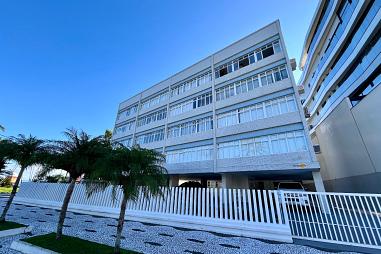 PRAIA MANSA - CAIOBÁ | ED. BIARRITZ - PÉ NA AREIA - 2 QUARTOS - 7 PESSOAS