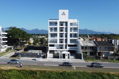 Edifício Swell - 43 | apartamento com 2 quartos sendo 1 suíte - prédio frente mar em Matinhos-PR