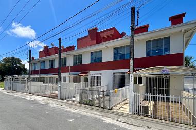 CAIOBÁ - LES RESIDENCE APTO 4 - Apartamento térreo com 1 dormitório disponível para locação de temporada - 5 pessoas