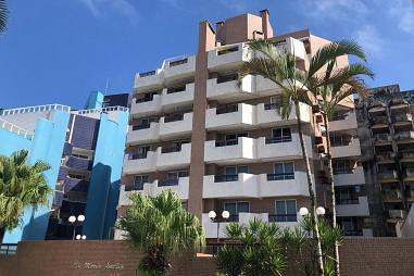 CAIOBÁ - PRÉDIO FRENTE AO MAR - 7 PESSOAS