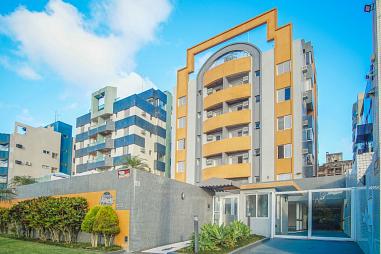 Ed. Abaeté - Apartamento 22 -  com 2 quartos sendo 1 suíte - 2 quadras da Praia Brava em Caiobá