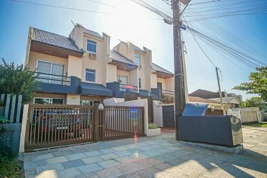 CAIOBÁ - APARTAMENTO COM MEZANINO - COM AR CONDICIONADO - 8 PESSOAS