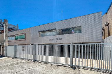 CAIOBÁ - APARTAMENTO 22 - AR NA SALA E SUÍTE - 6 PESSOAS - AVENIDA MARINGÁ