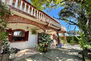 Casa com 3 quartos à venda, 156m², 2 banheiros, 4 garagens - Riviera I - Matinhos
