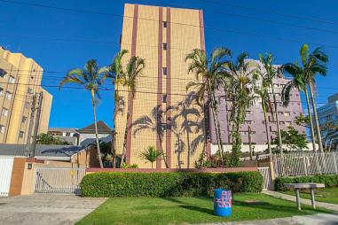 CAIOBÁ - ED. ARY SPERANDIO APTO. 8 - 3 QUARTOS