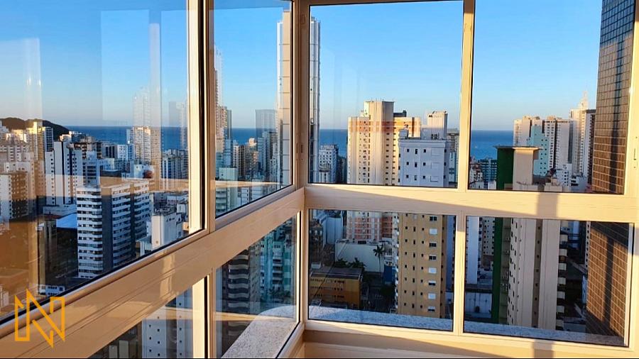 Apartamento de 3 su�tes e 2 Vagas em Balne�rio Cambori�