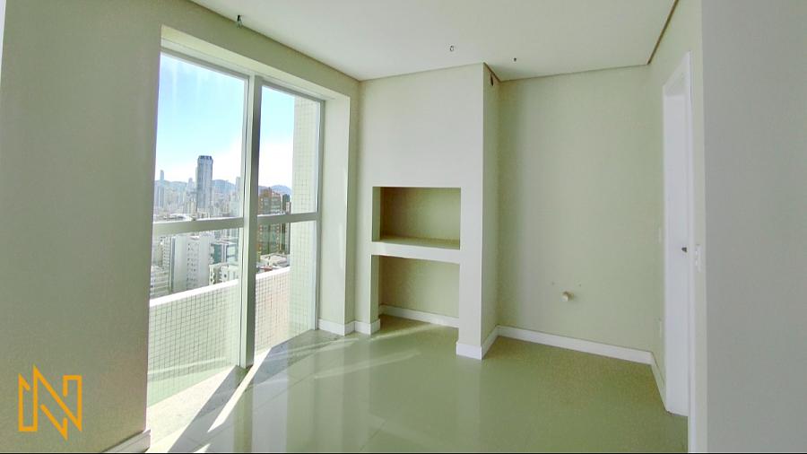 Apartamento no Puerto Velero – Balneário Camboriú  140m² com 4 dormitórios (2 suítes + 2 demi-suítes), 3 vagas e a localização mais estratégica. — foto 3