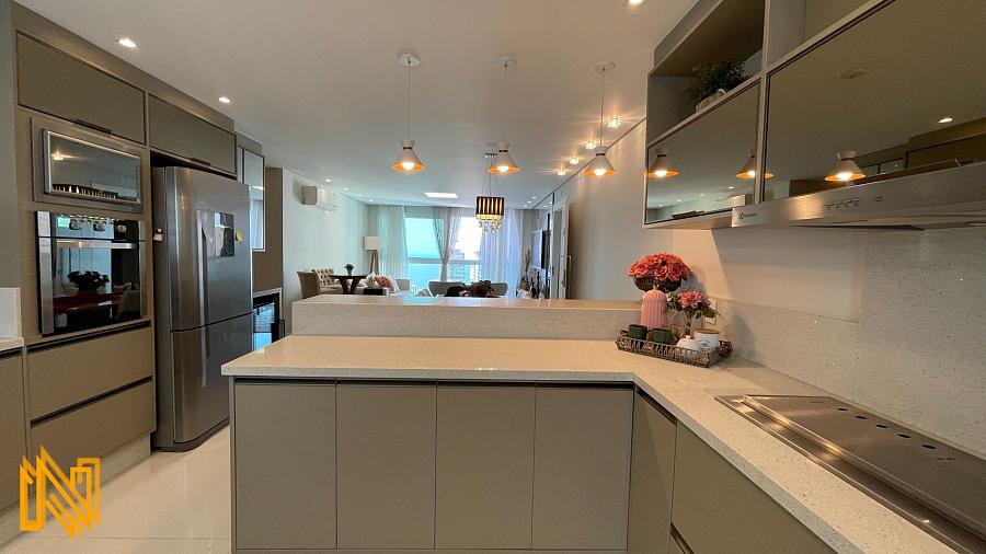 Apartamento com 03 Suítes e 03 Vagas no Edifício Phoenix Tower em Balneário Camboriú - SC — foto 6