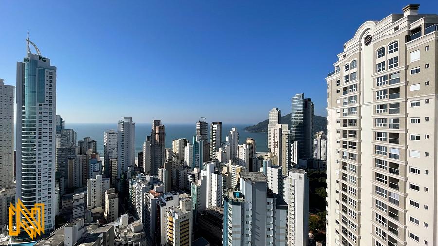 Apartamento com 03 Suítes e 03 Vagas no Edifício Phoenix Tower em Balneário Camboriú - SC — foto 34
