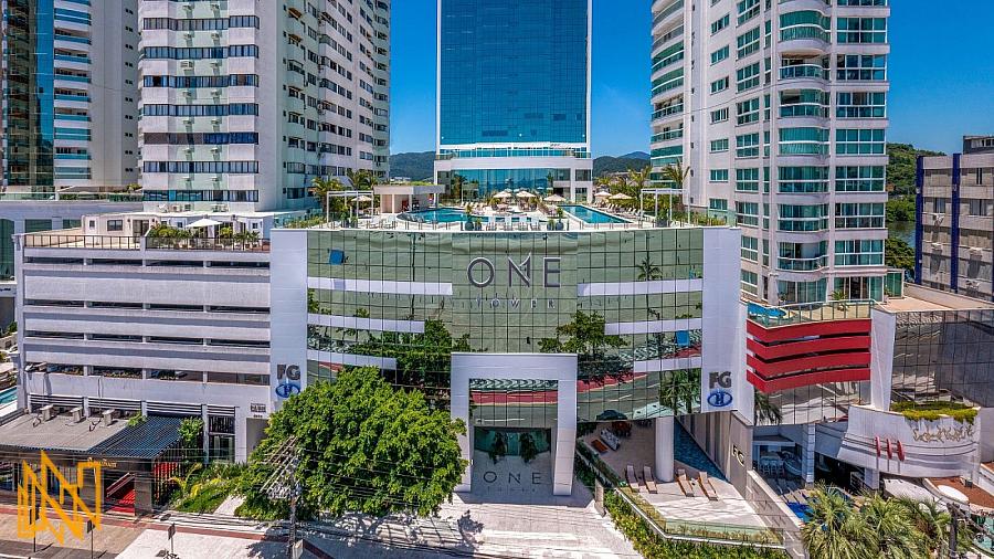 Apartamento com 4 Suítes no Edifício One Tower em Balneário Camboriú - SCc — foto 47