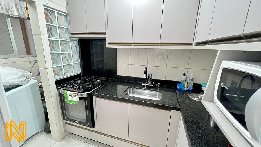 Apartamento na Quadra do Mar – Edifício Dona Rosinha, Balneário Camboriú — foto 10