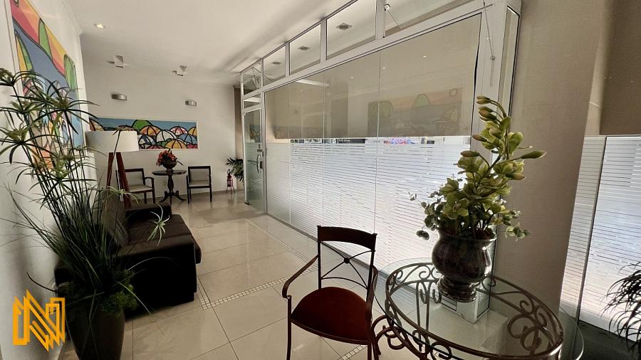 Apartamento na Quadra do Mar – Edifício Dona Rosinha, Balneário Camboriú — foto 18