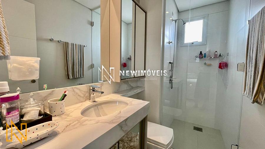 Apartamento 4 Quartos no Puerto Velero, Centro de Balneário Camboriú – 140 m², Mobiliado e 3 Vagas — foto 29