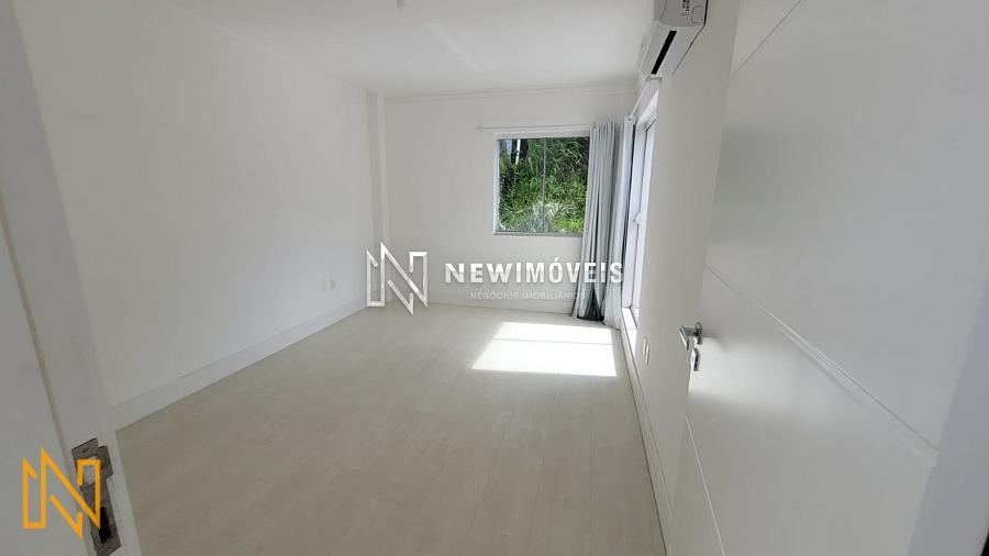 Casa Geminada com 03 Dormitórios na Praia Brava, Itajaí - SC — foto 12