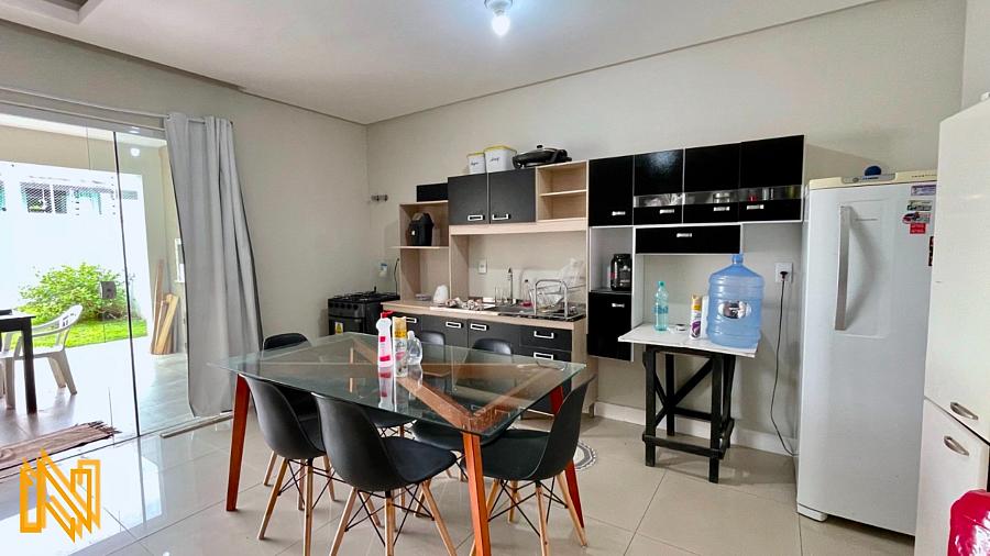 Casa na Praia dos Amores – Balneário Camboriú  190m² a poucos metros do Morro do Careca: espaço, conforto e a vida que você merece — foto 3