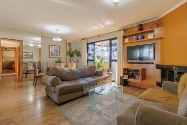 Apartamento 04 quartos, Bairro Bigorrilho, Curitiba.