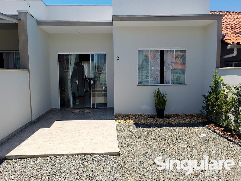 Casa geminada no Centro de Penha — foto 2