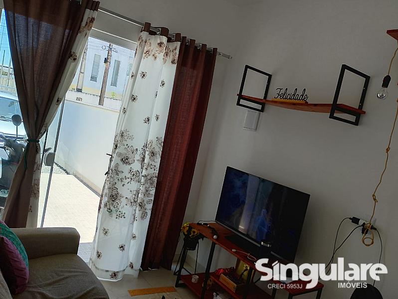 Casa geminada no Centro de Penha — foto 4