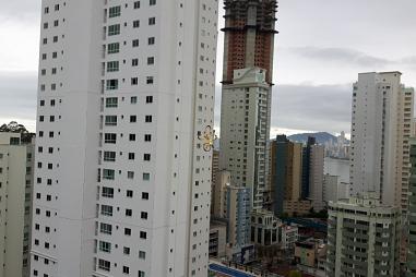 LINDO APTO 4 SUITES -4 VAGAS - PIONEIROS